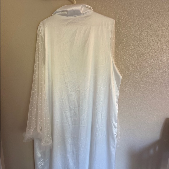 Fringe Sleeve Robe - Picture 7 of 7